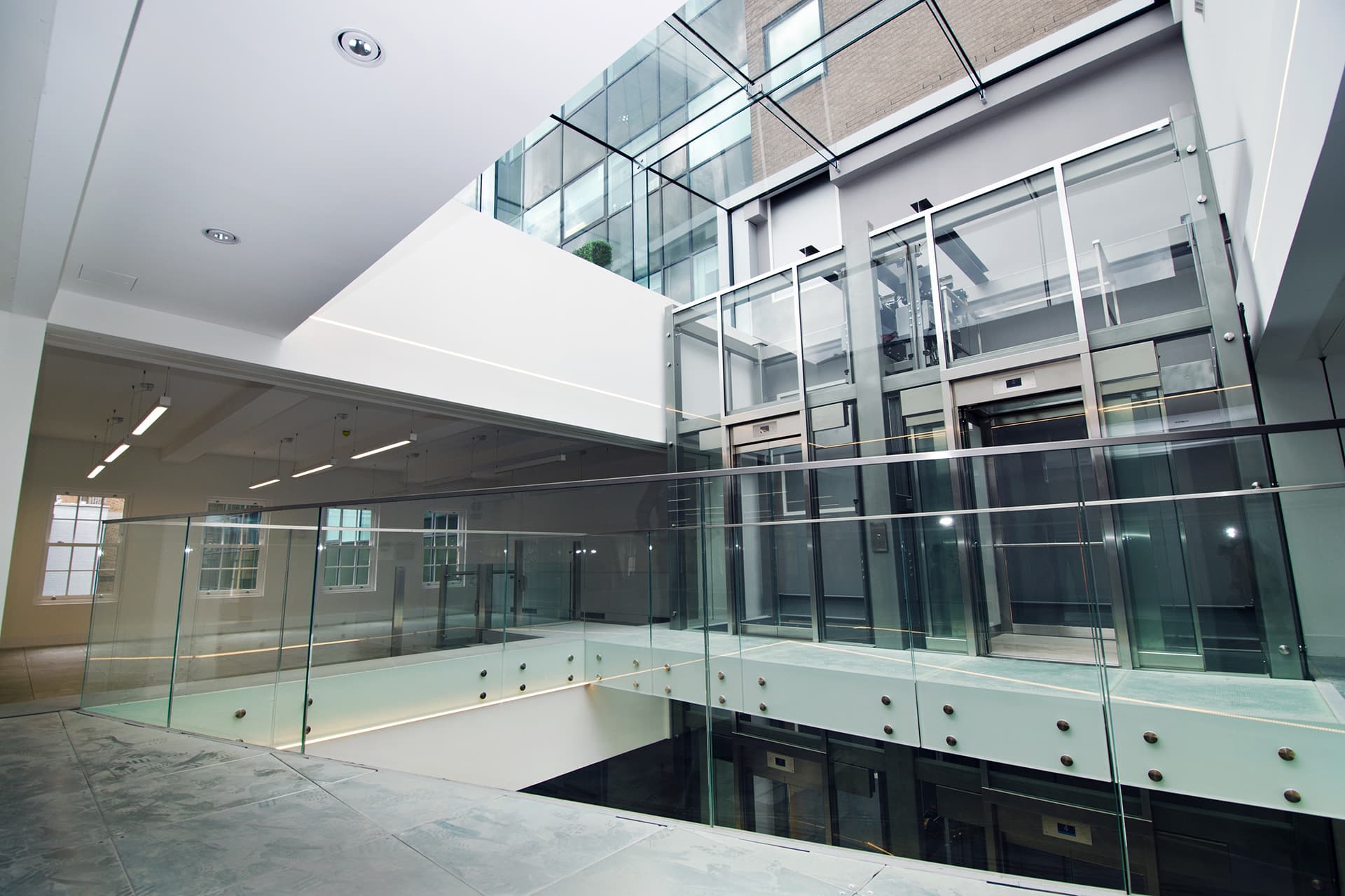 Electro-Chromic Glass: Innovation in Glazing | Finepoint